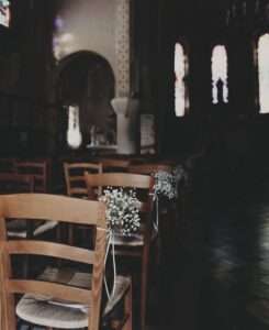mariage église décoration